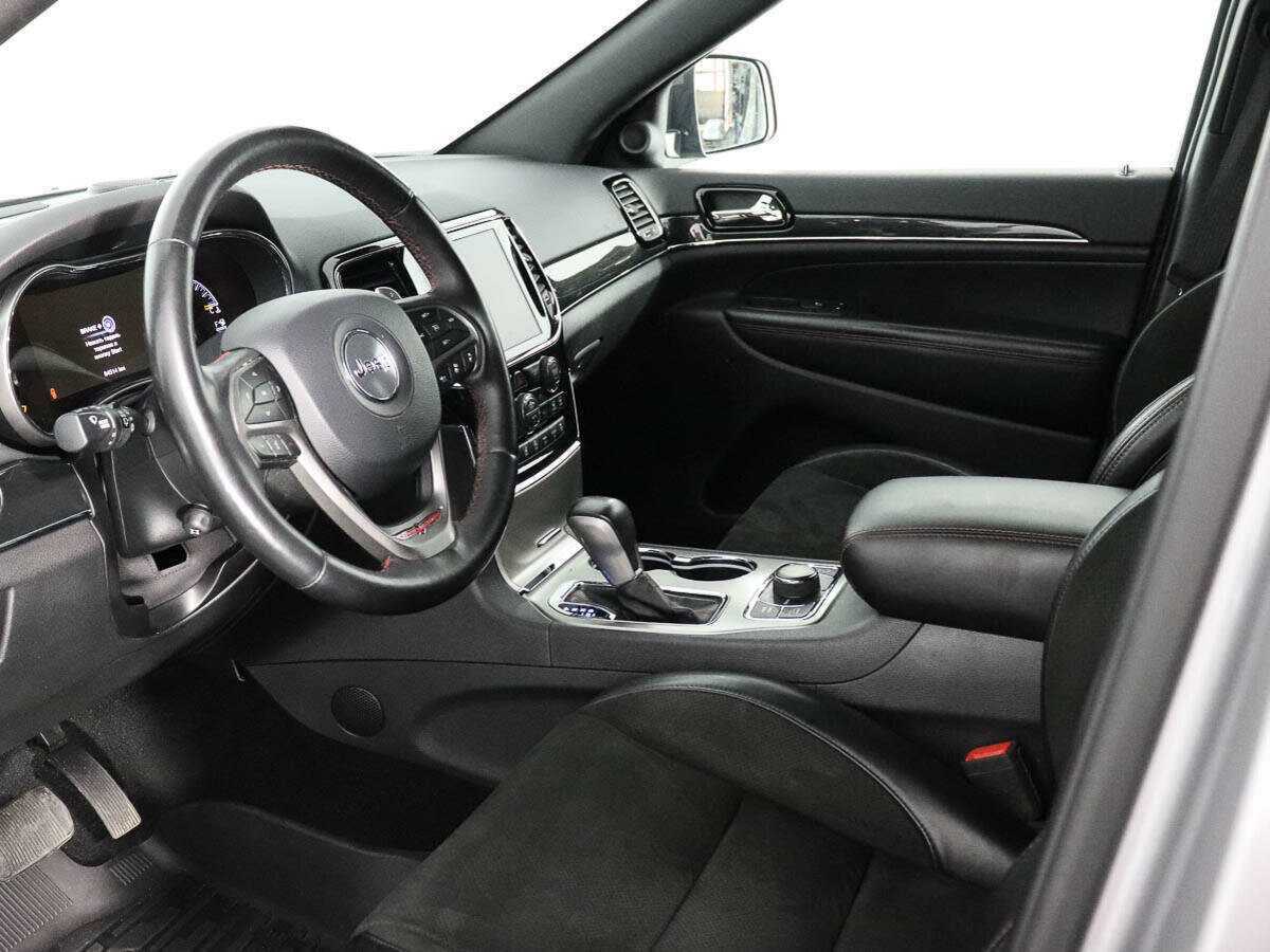 Купить Jeep Grand Cherokee с пробегом. Фото: #10
