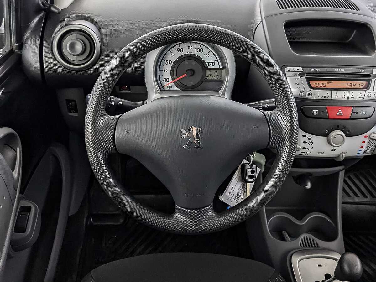 Купить Peugeot 107 с пробегом. Фото: #19