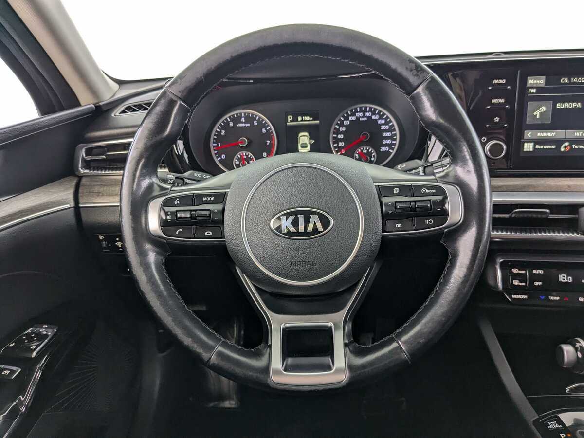Купить Kia K5 с пробегом. Фото: #17