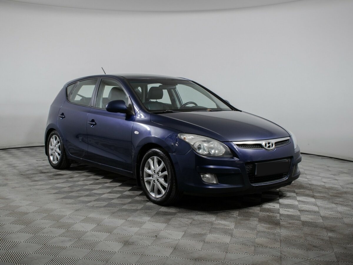 Купить Hyundai i30 с пробегом. Фото: #2