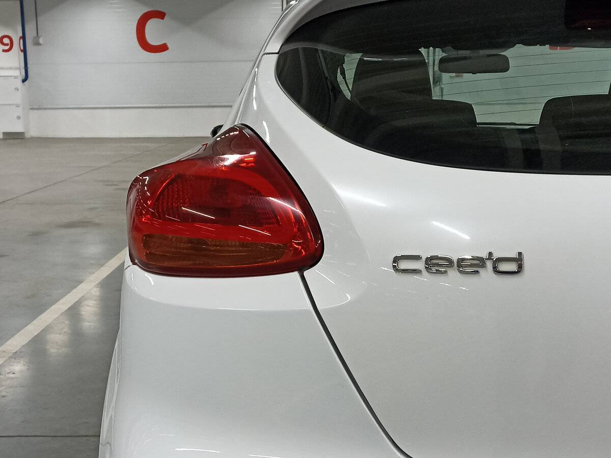 Купить Kia Ceed GT с пробегом. Фото: #8