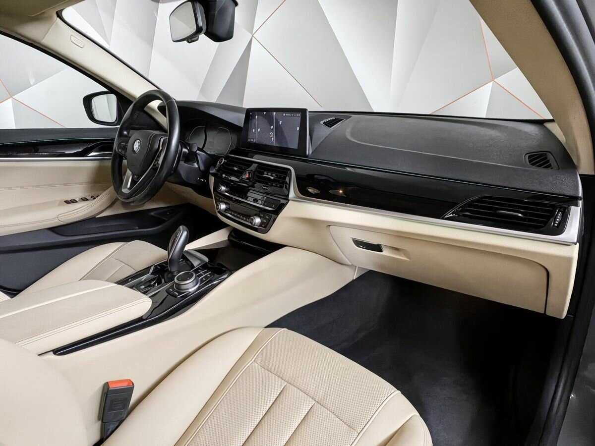 Купить BMW 5 серии с пробегом. Фото: #8