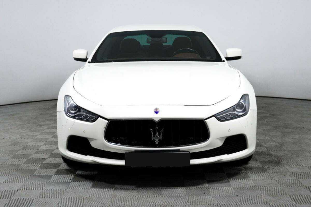 Купить Maserati Ghibli с пробегом. Фото: #1