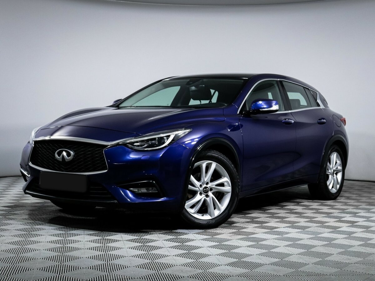 Купить Infiniti Q30 с пробегом. Посмотреть фото
