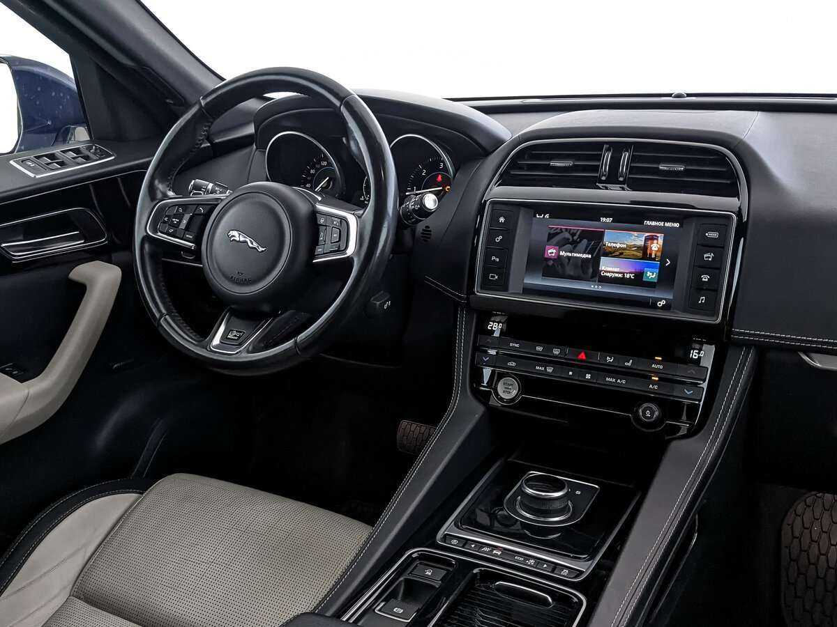 Купить Jaguar F-Pace с пробегом. Фото: #23