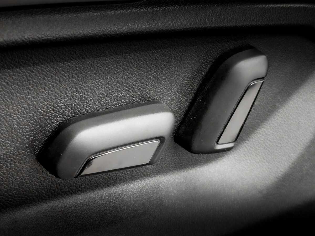 Купить Volkswagen Teramont с пробегом. Фото: #19