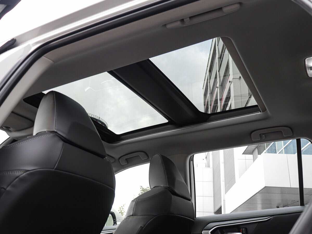 Купить Toyota RAV4 с пробегом. Фото: #16