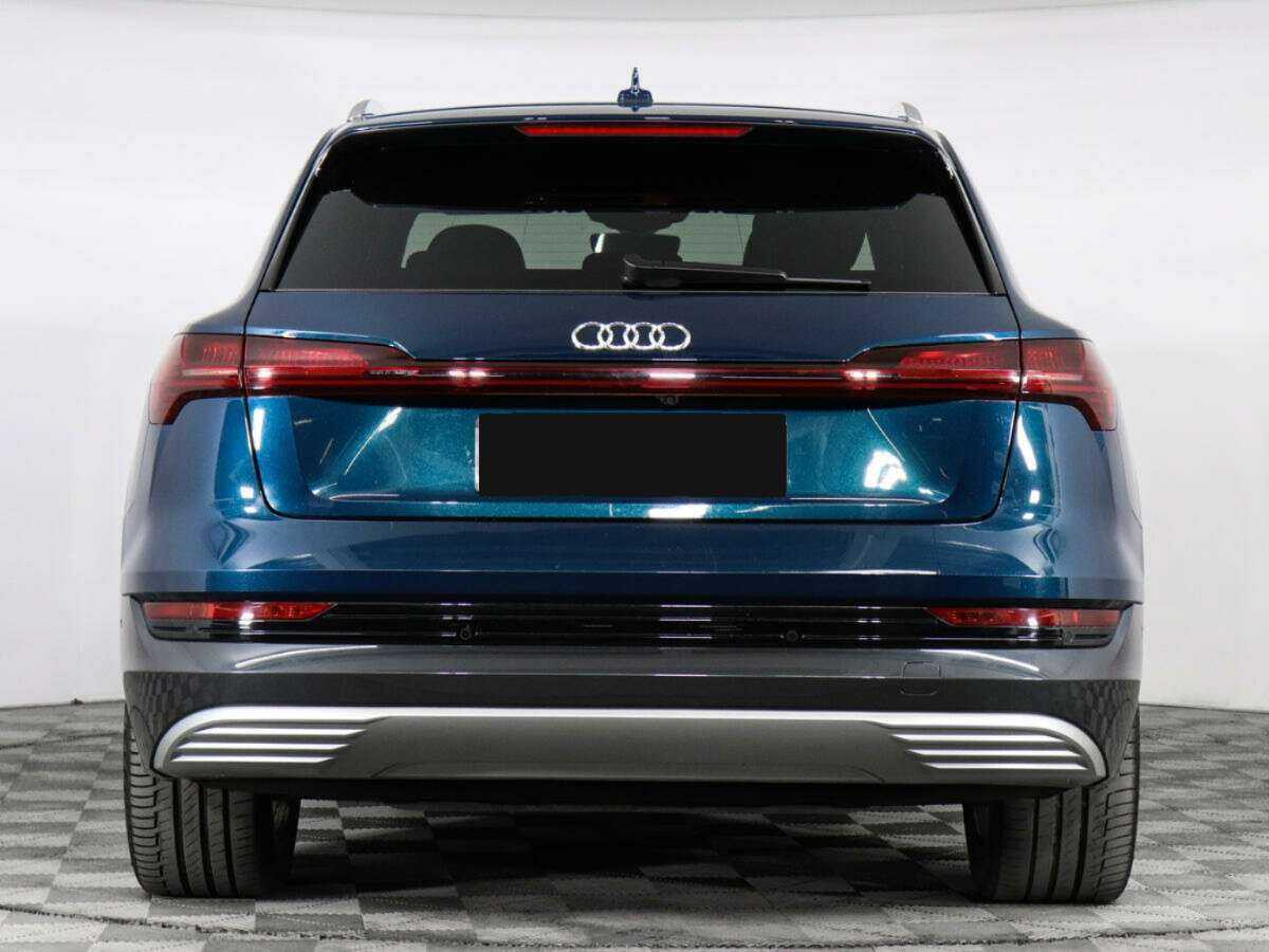 Купить Audi e-tron с пробегом. Фото: #5