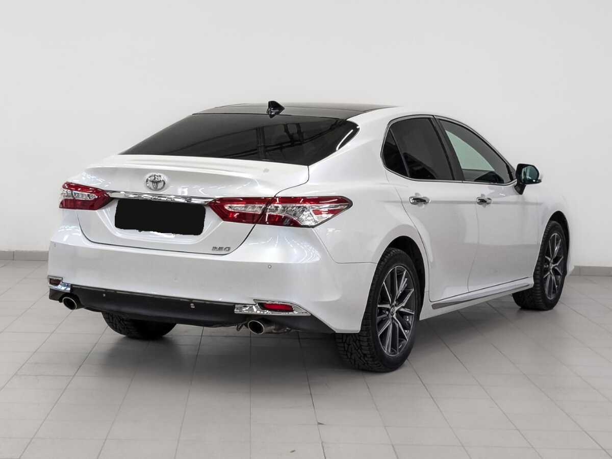 Купить Toyota Camry с пробегом. Фото: #4