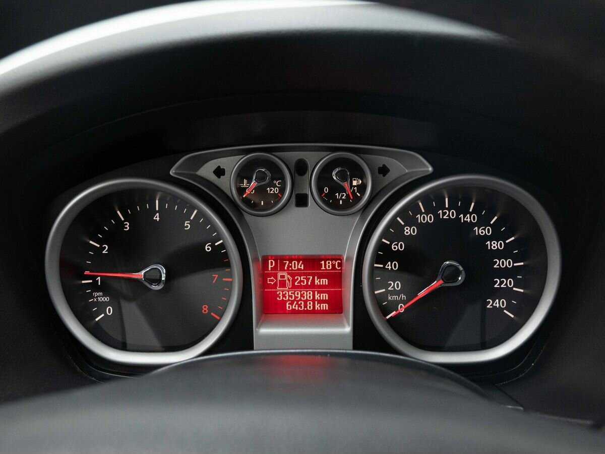 Купить Ford Focus с пробегом. Фото: #14