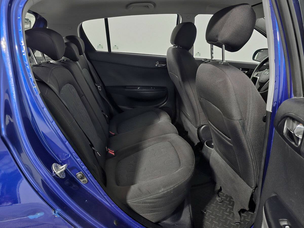 Купить Hyundai i20 с пробегом. Фото: #10