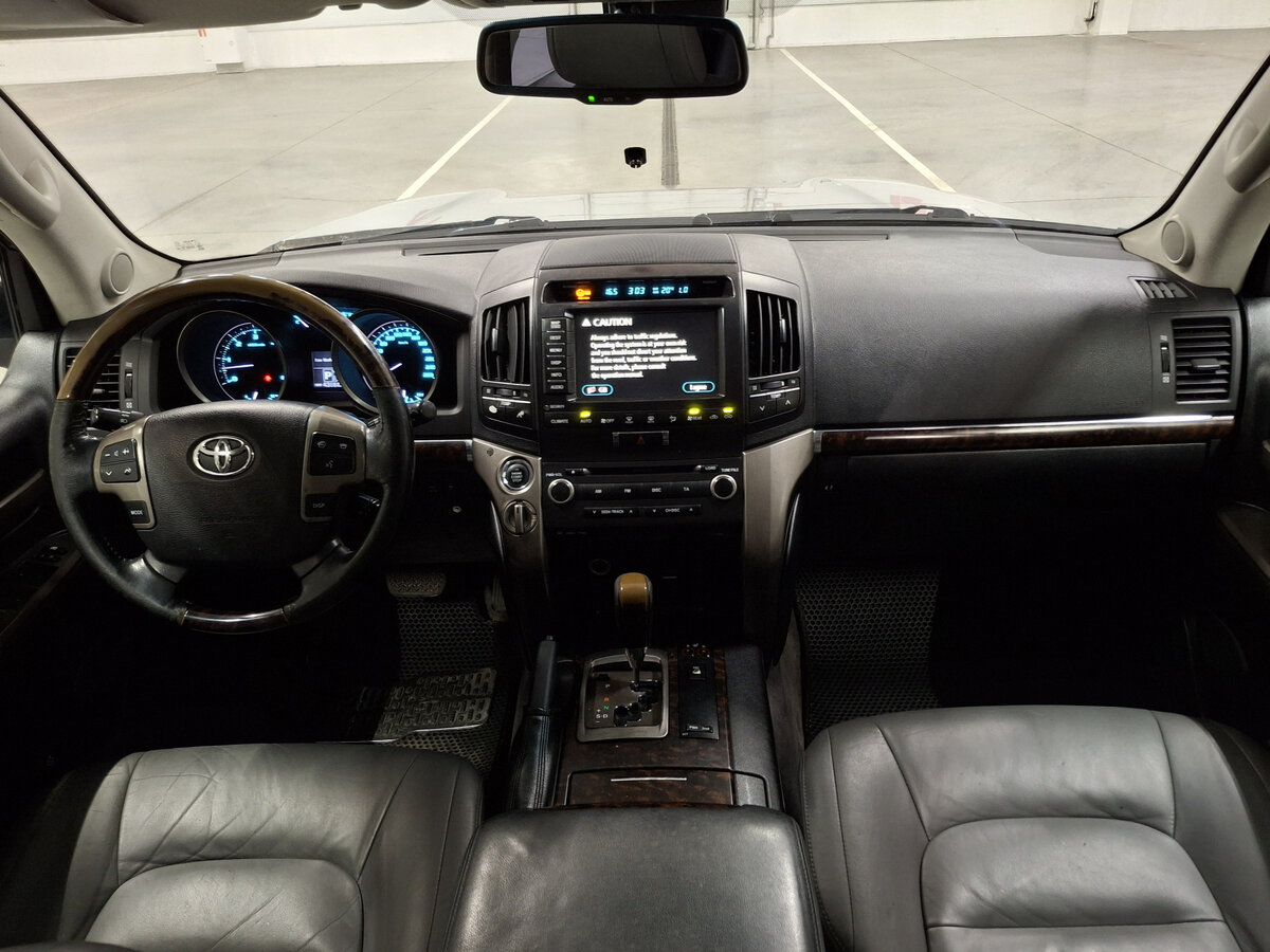 Купить Toyota Land Cruiser с пробегом. Фото: #13
