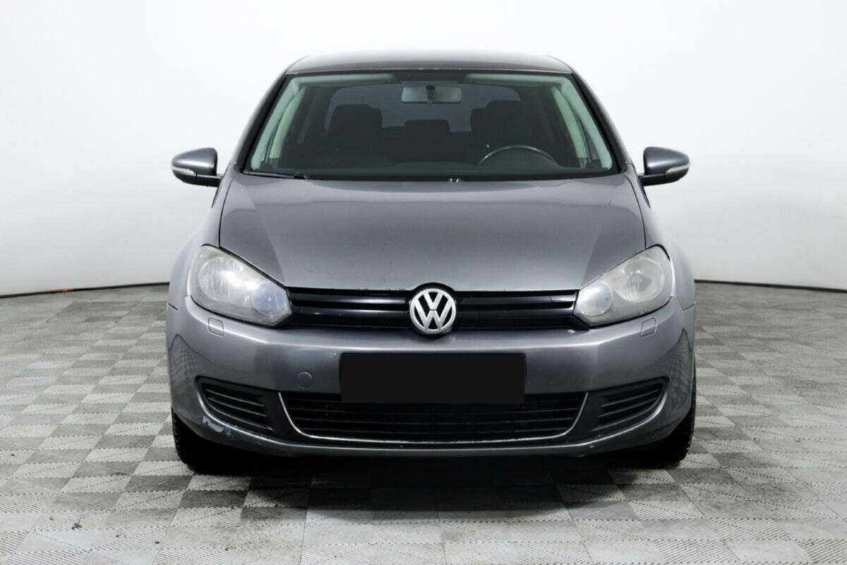 Купить Volkswagen Golf с пробегом. Фото: #1