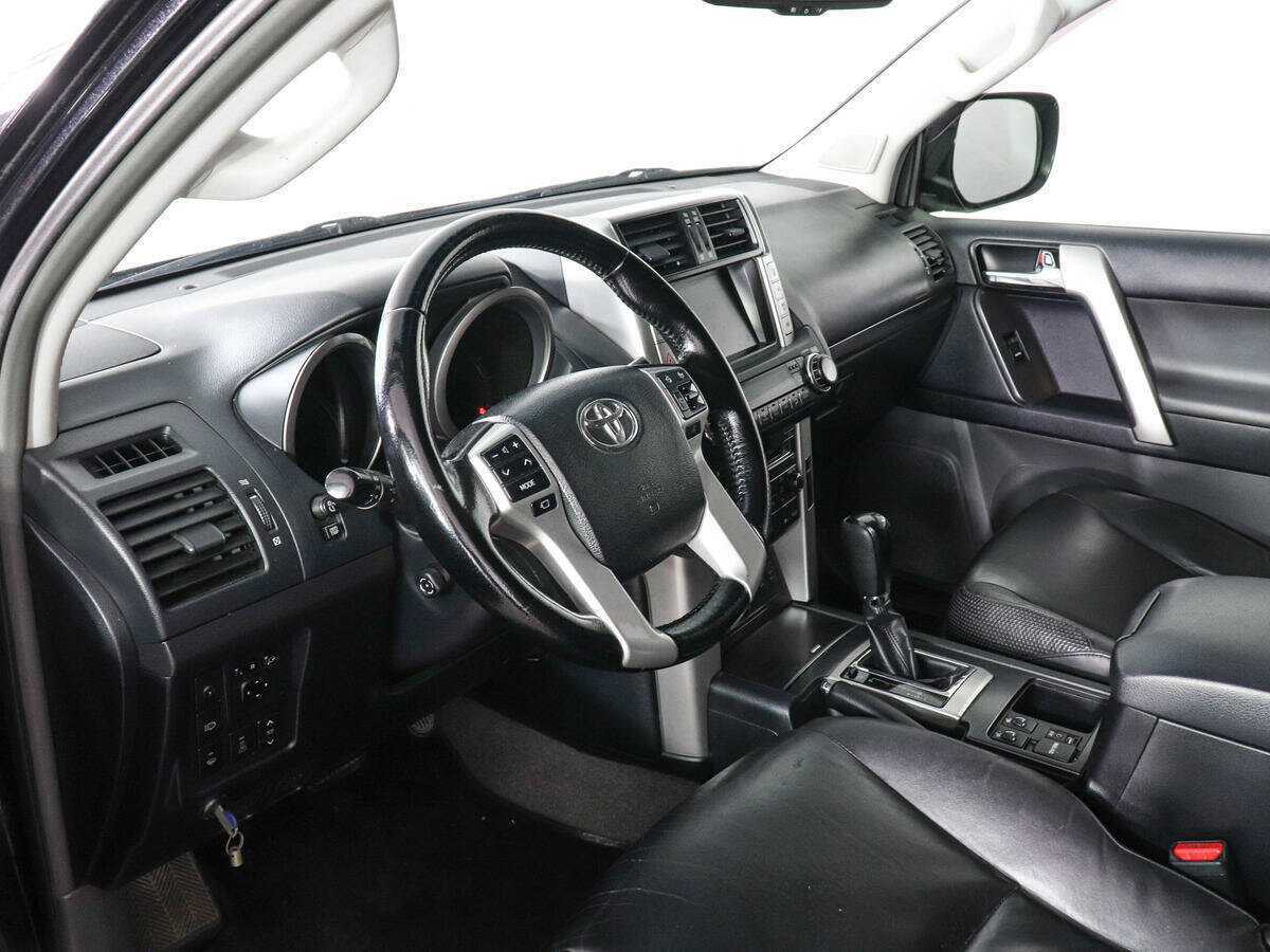 Купить Toyota Land Cruiser Prado с пробегом. Фото: #4