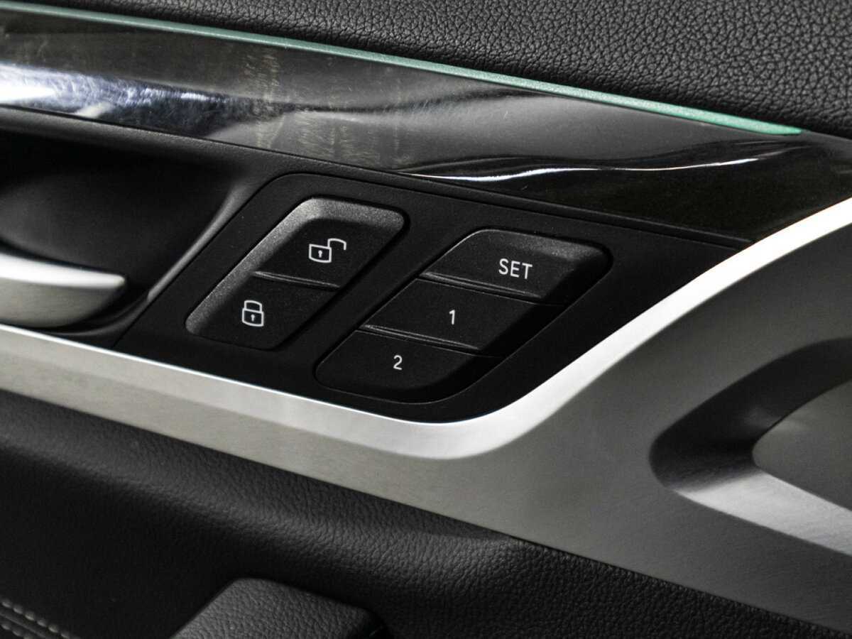 Купить BMW X3 с пробегом. Фото: #24