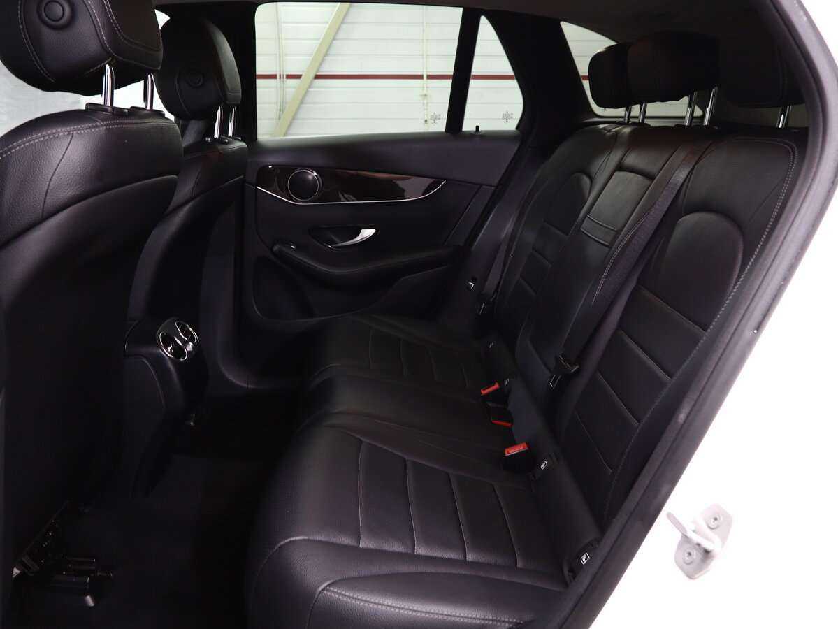 Купить Mercedes-Benz GLC с пробегом. Фото: #18
