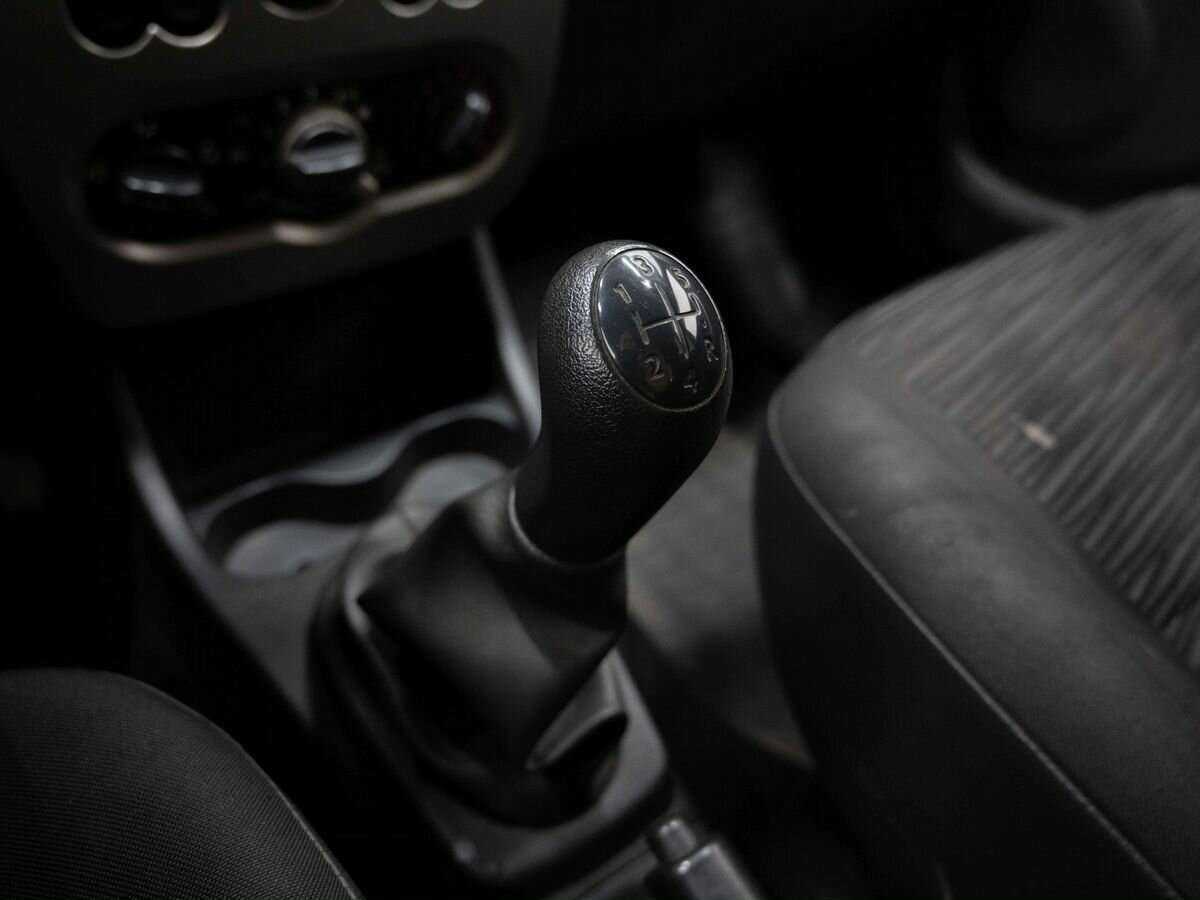 Купить Renault Logan с пробегом. Фото: #17