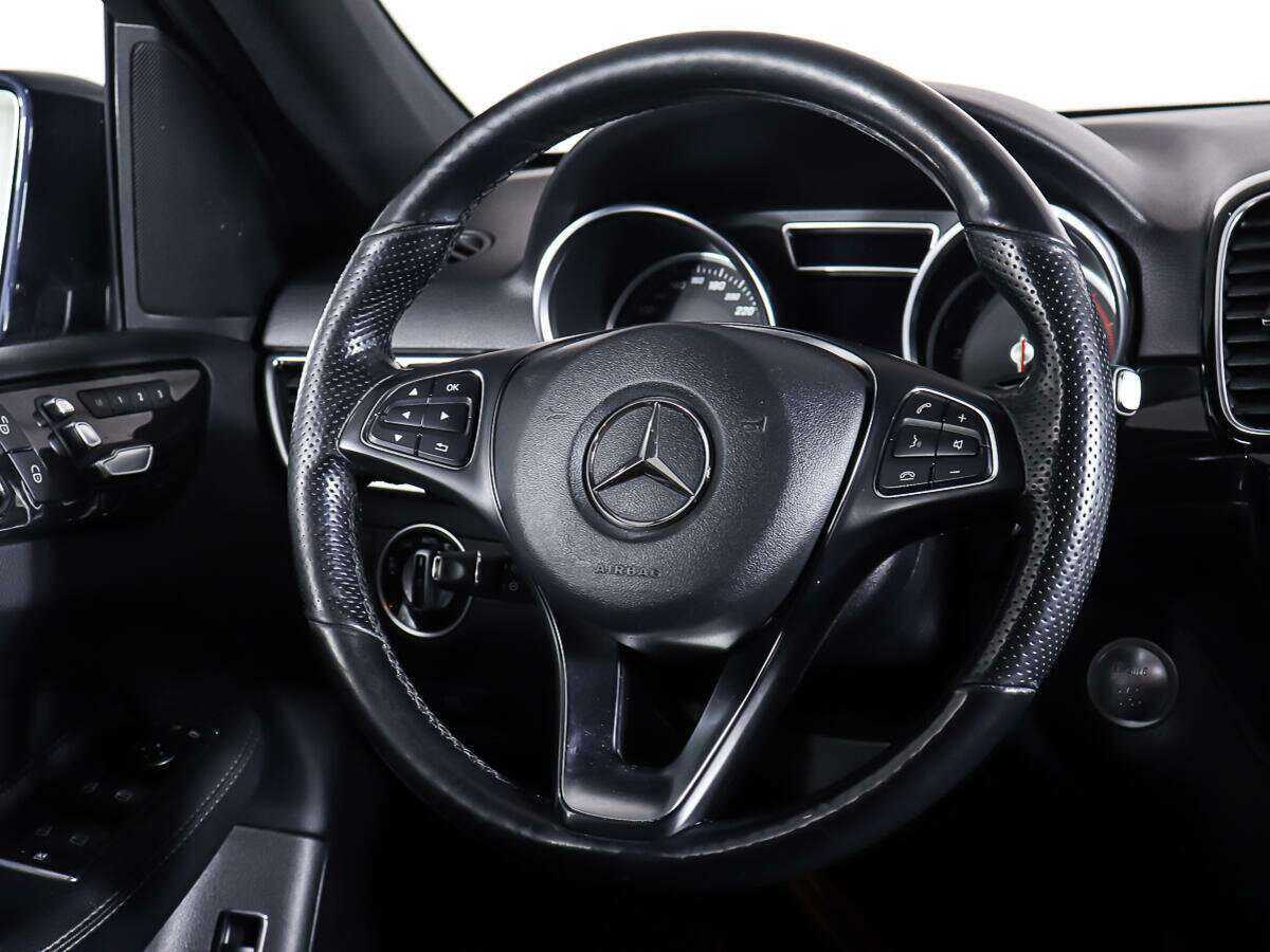 Купить Mercedes-Benz GLE с пробегом. Фото: #14
