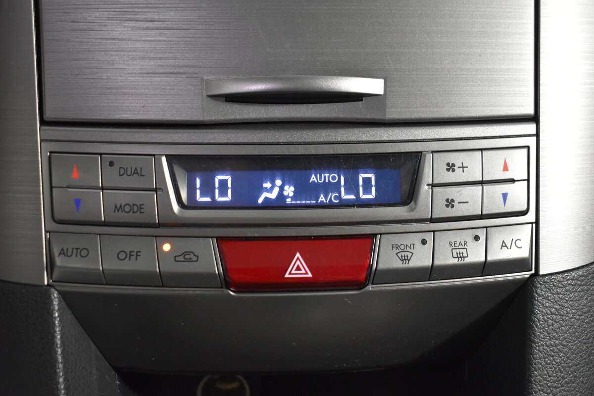 Купить Subaru Outback с пробегом. Фото: #17