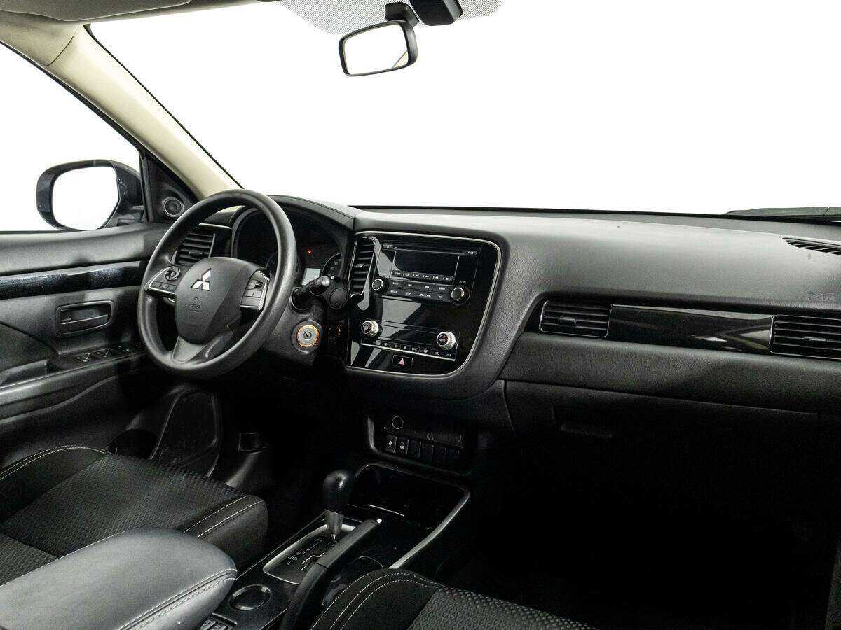 Купить Mitsubishi Outlander с пробегом. Фото: #8