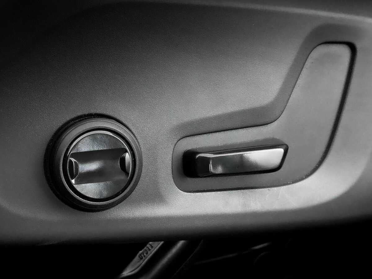 Купить Volvo XC60 с пробегом. Фото: #20
