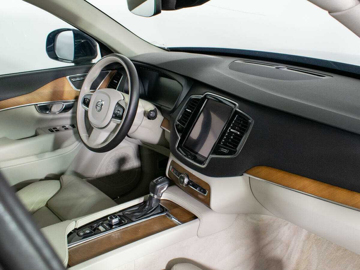 Купить Volvo XC90 с пробегом. Фото: #8