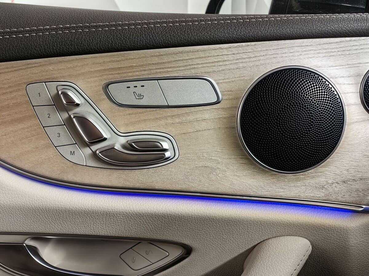 Купить Mercedes-Benz E-Класс с пробегом. Фото: #21