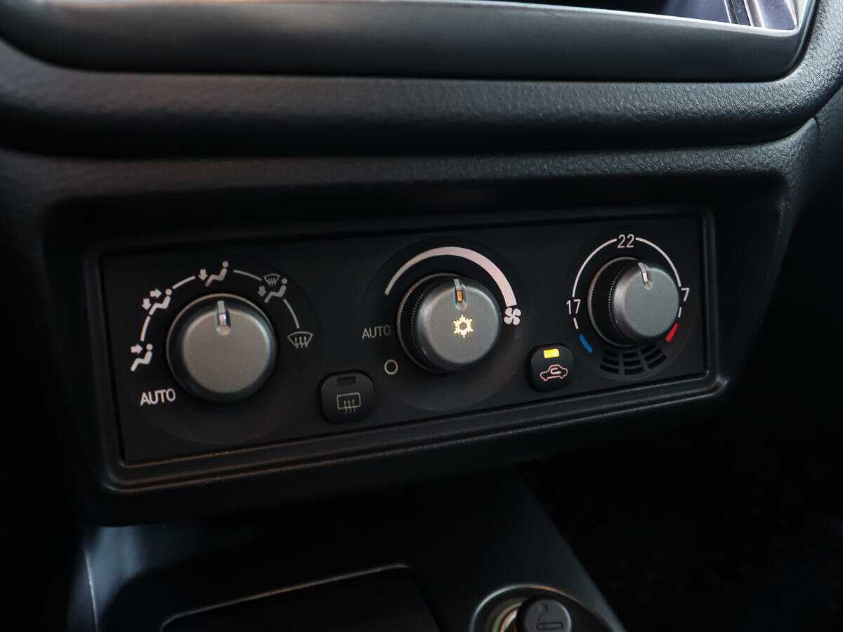 Купить Mitsubishi Lancer с пробегом. Фото: #16