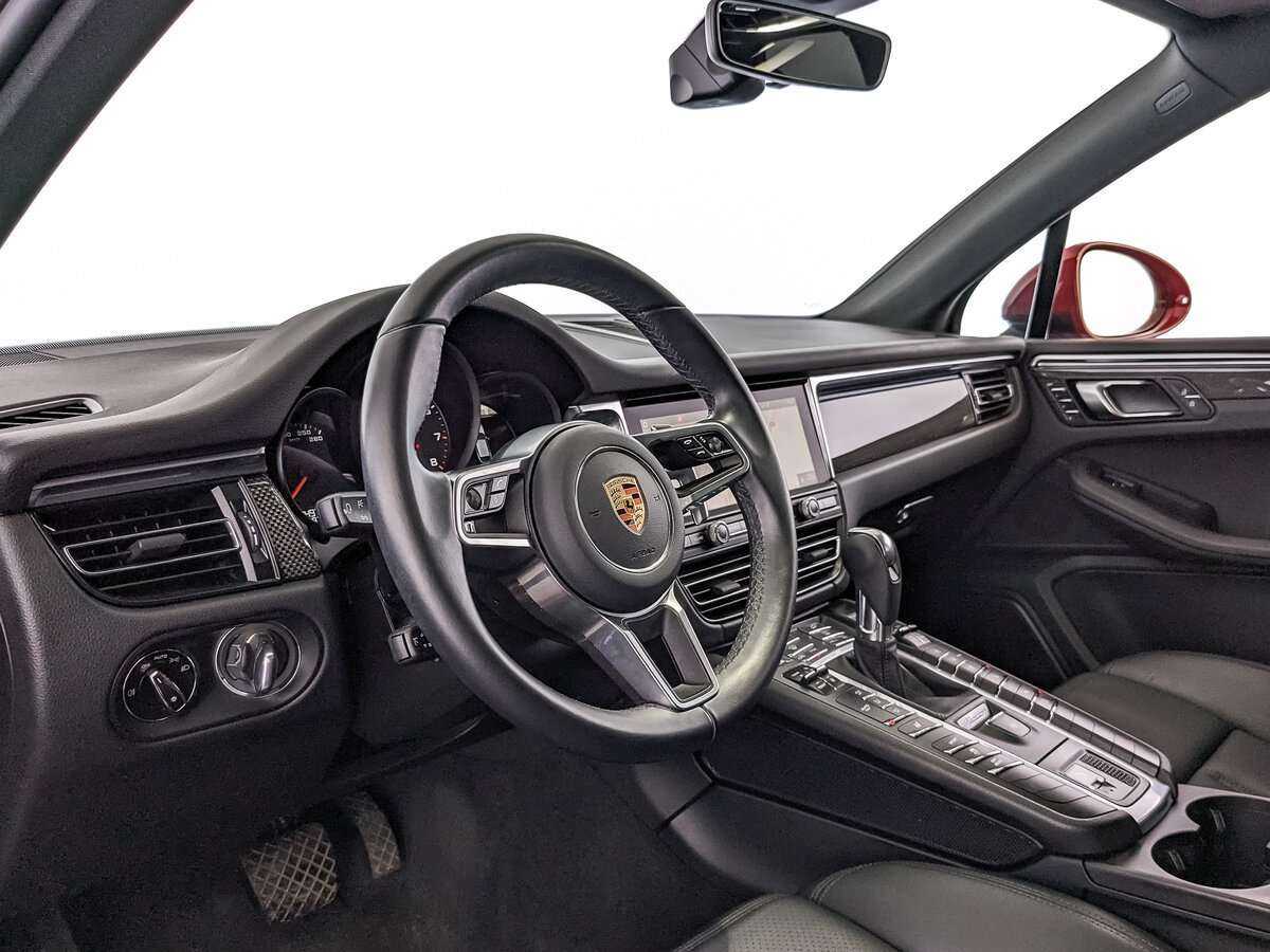 Купить Porsche Macan с пробегом. Фото: #10