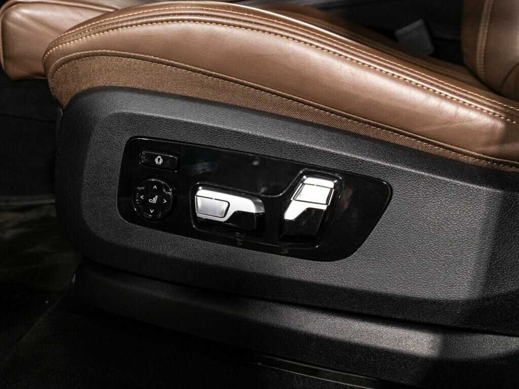 Купить BMW X5 с пробегом. Фото: #17