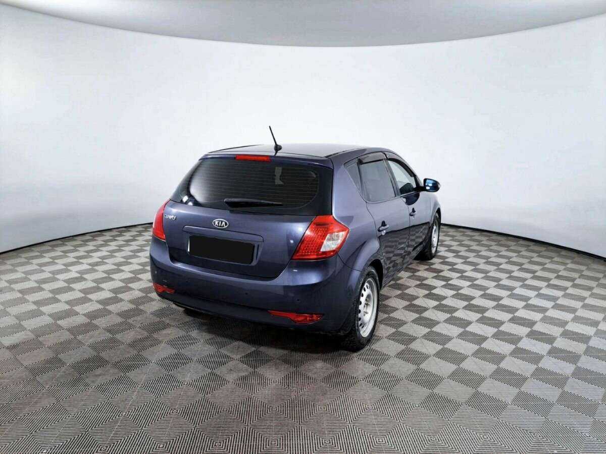 Купить Kia Ceed с пробегом. Фото: #4