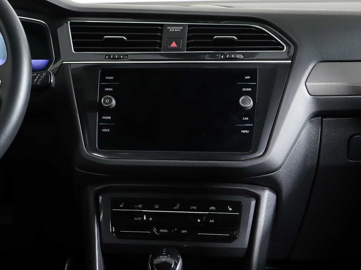 Купить Volkswagen Tiguan с пробегом. Фото: #11