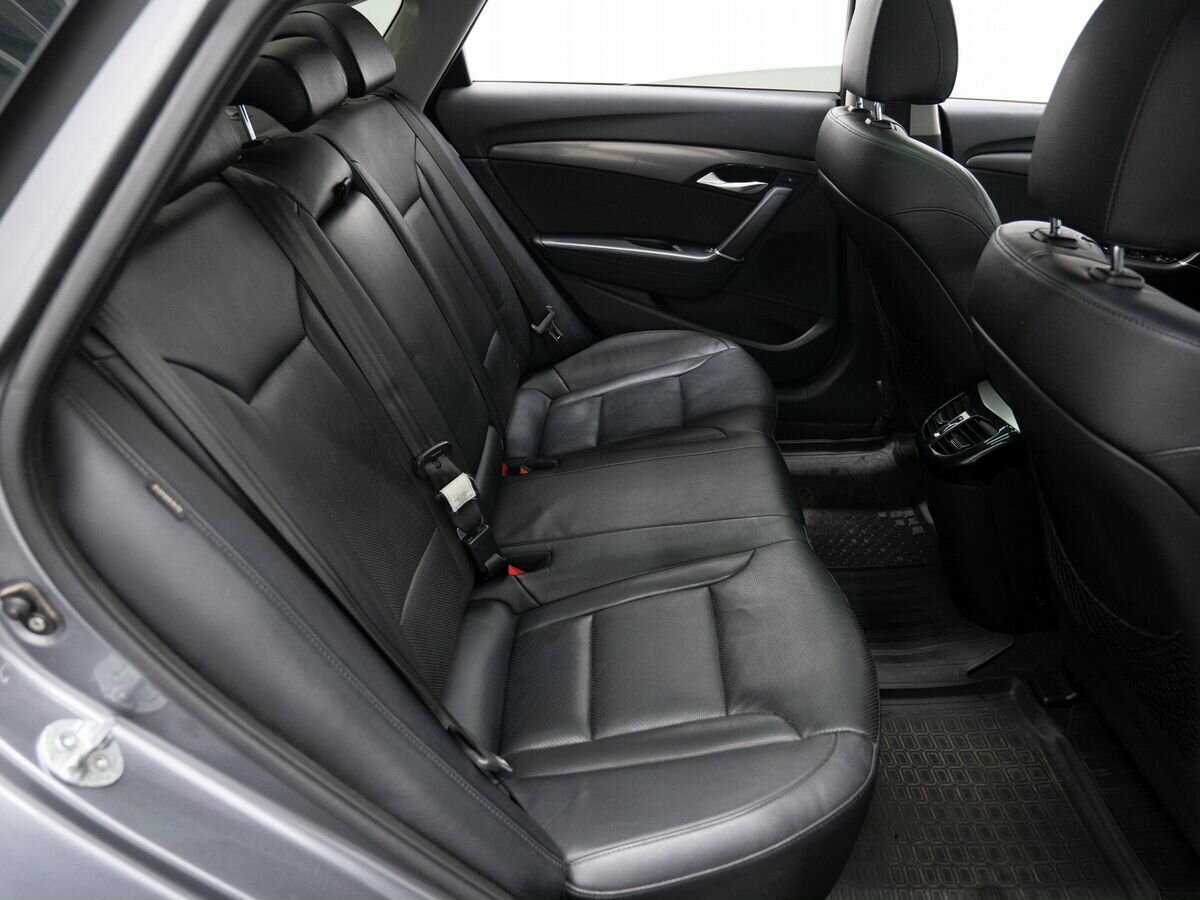 Купить Hyundai i40 с пробегом. Фото: #8