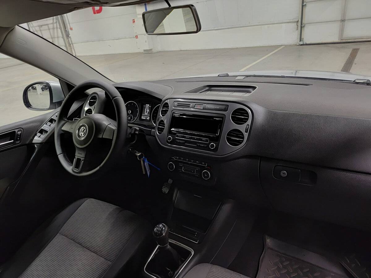 Купить Volkswagen Tiguan с пробегом. Фото: #10