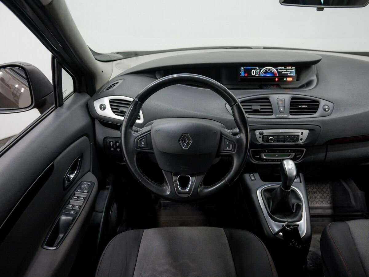 Купить Renault Scenic с пробегом. Фото: #9