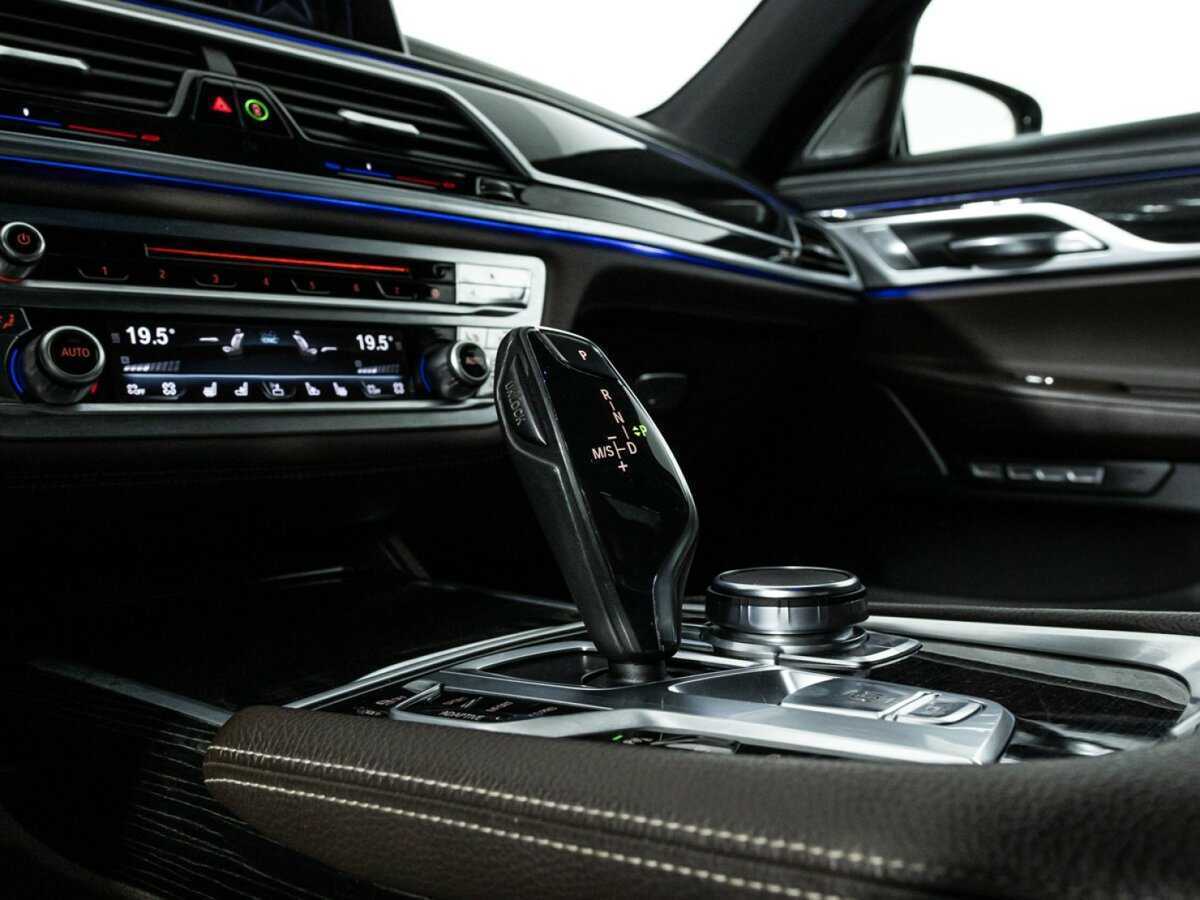 Купить BMW 7 серии с пробегом. Фото: #23