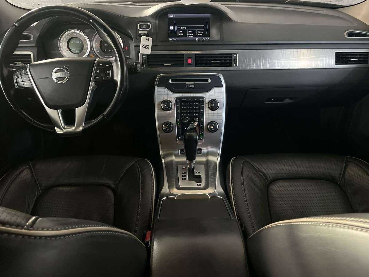 Купить Volvo XC70 с пробегом. Фото: #8