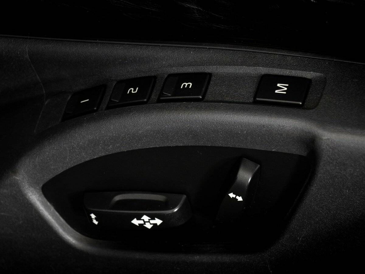 Купить Volvo XC70 с пробегом. Фото: #16