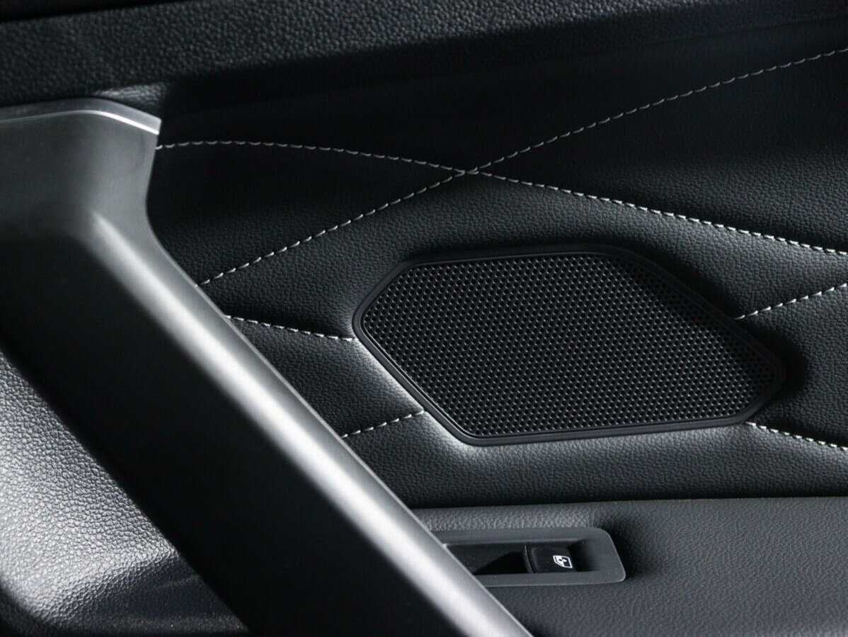 Купить Volkswagen Tiguan с пробегом. Фото: #12