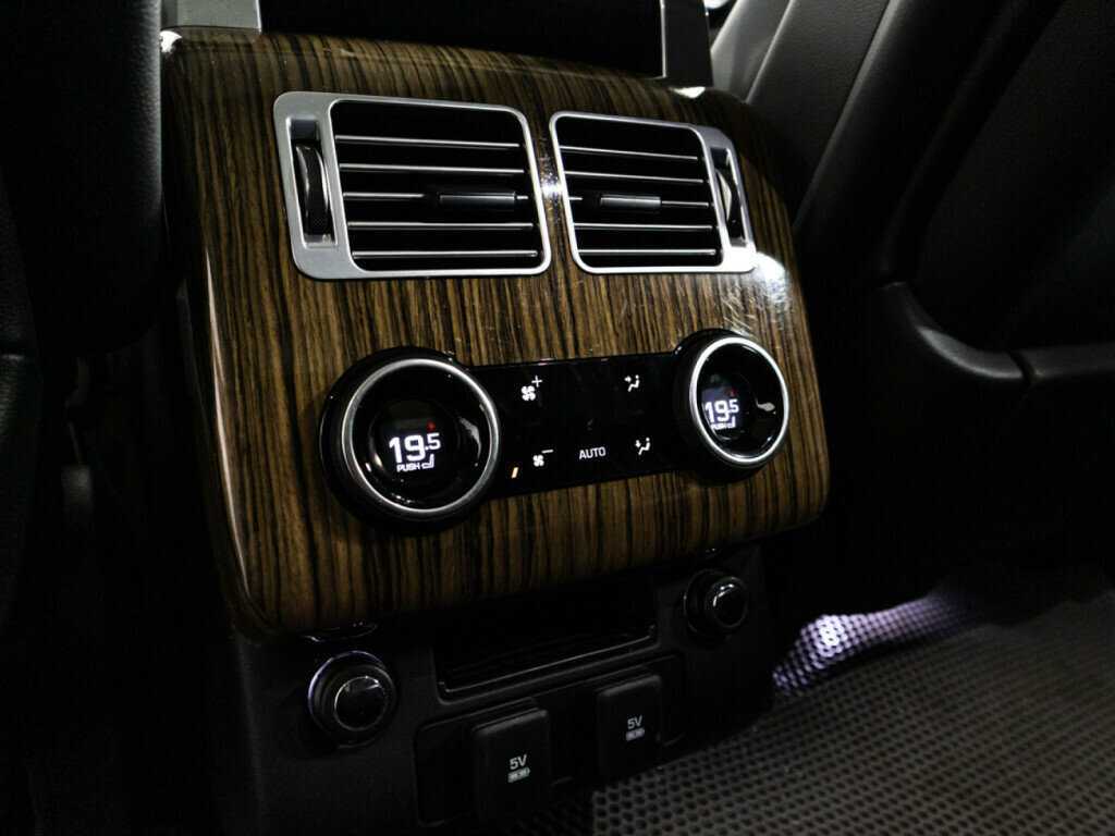 Купить Land Rover Range Rover с пробегом. Фото: #22