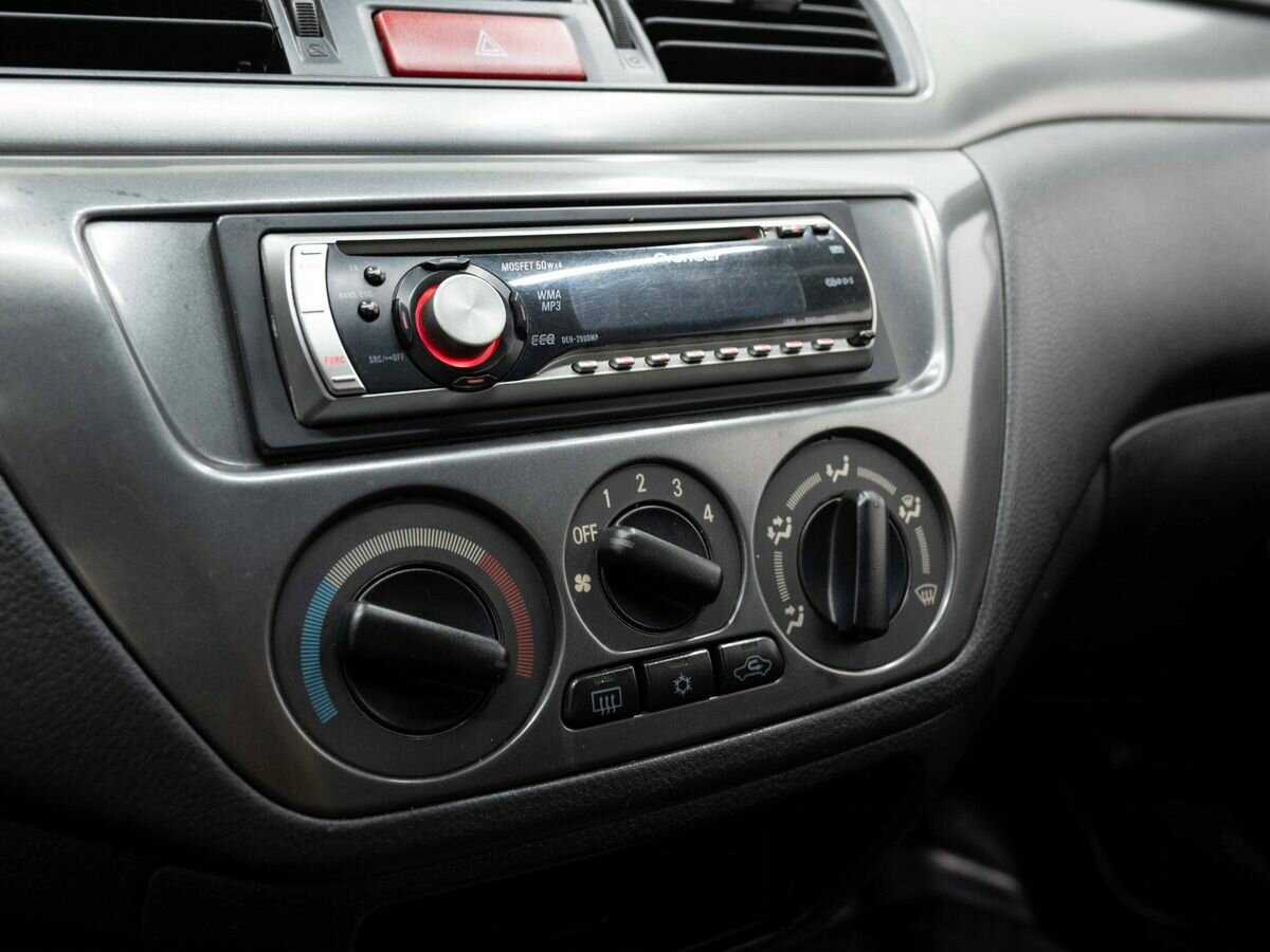 Купить Mitsubishi Lancer с пробегом. Фото: #16