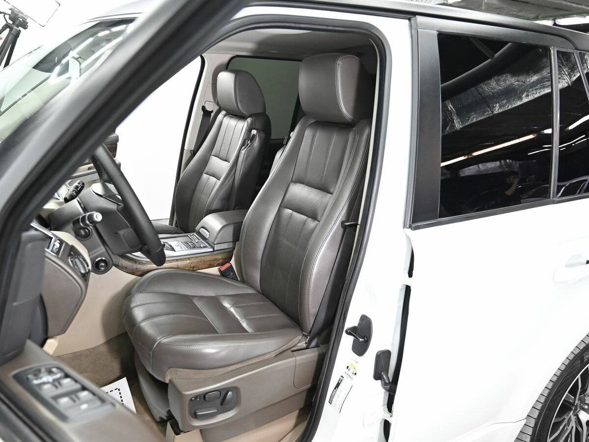 Купить Land Rover Range Rover Sport с пробегом. Фото: #4