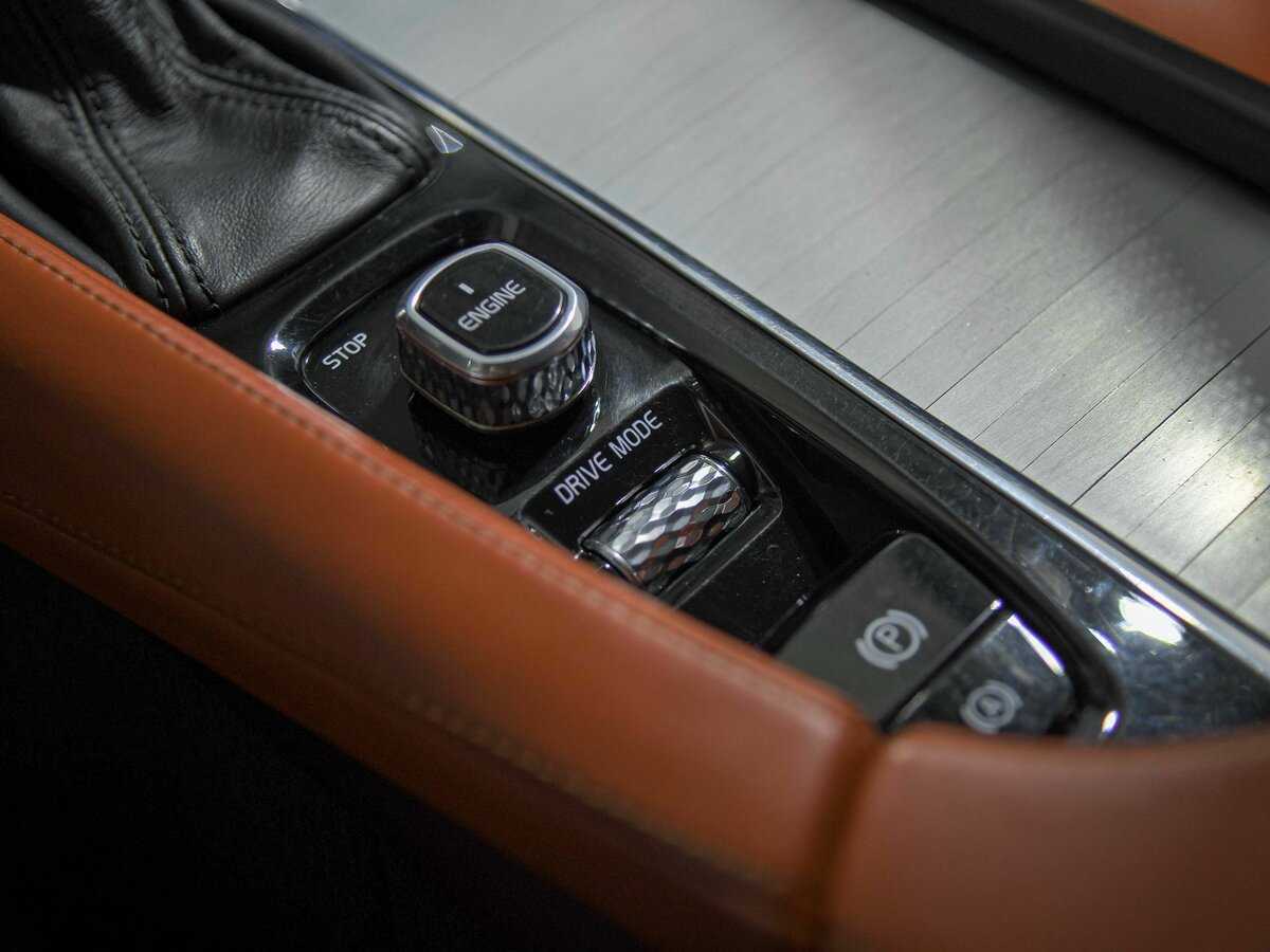 Купить Volvo XC90 с пробегом. Фото: #13