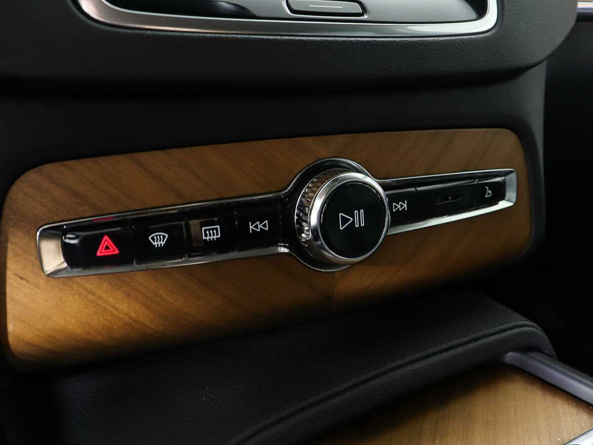 Купить Volvo XC90 с пробегом. Фото: #16