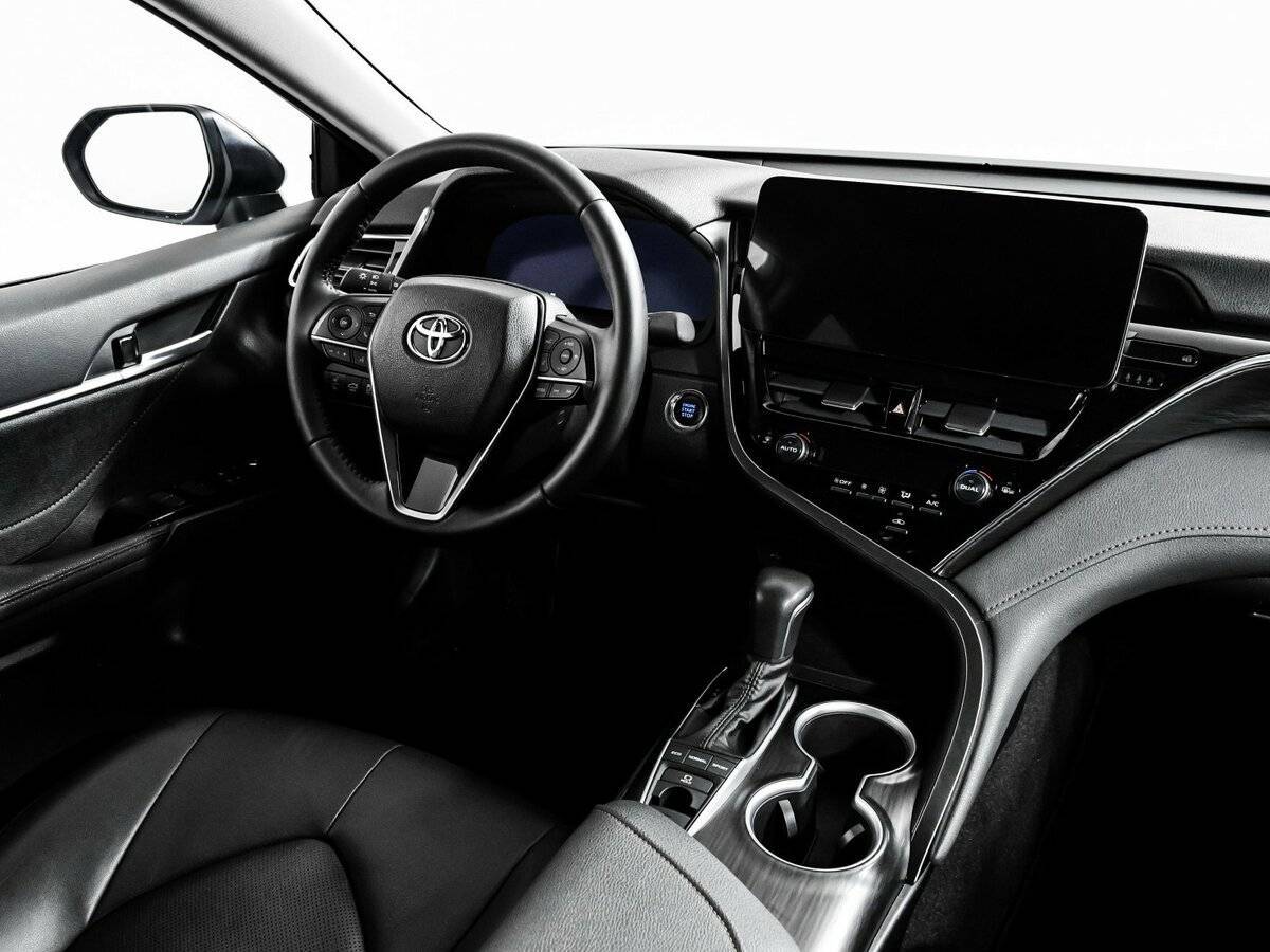 Купить Toyota Camry с пробегом. Фото: #8