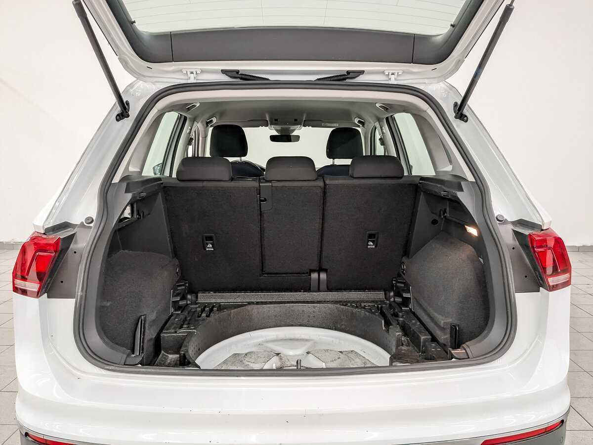 Купить Volkswagen Tiguan с пробегом. Фото: #9