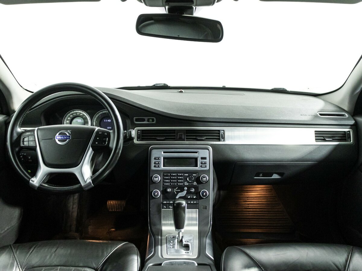 Купить Volvo XC70 с пробегом. Фото: #11