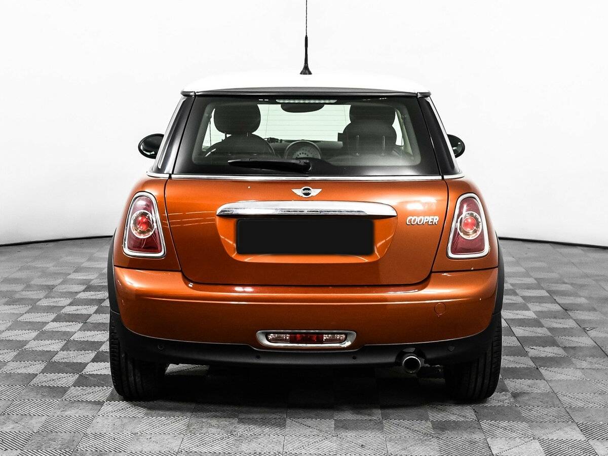 Купить Mini Hatch с пробегом. Фото: #5