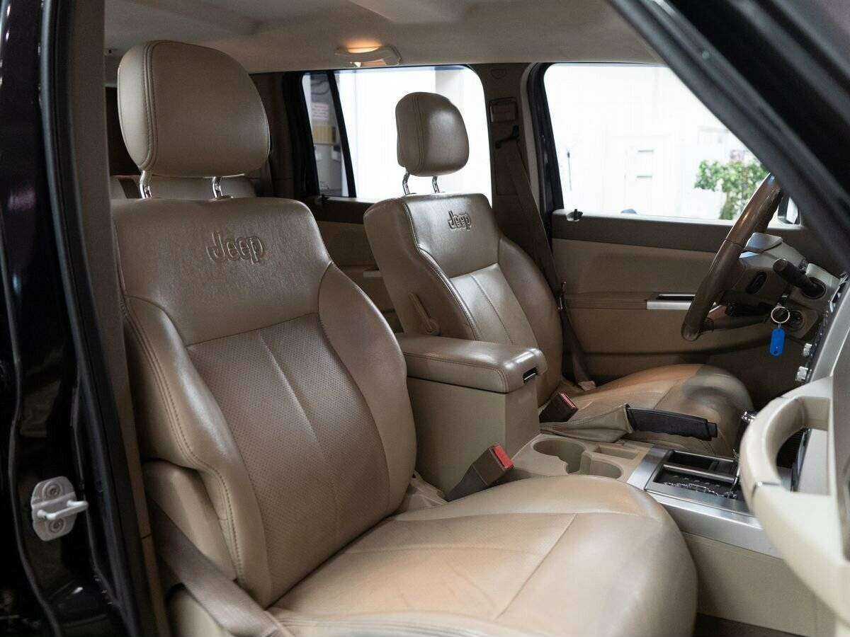 Купить Jeep Cherokee с пробегом. Фото: #8