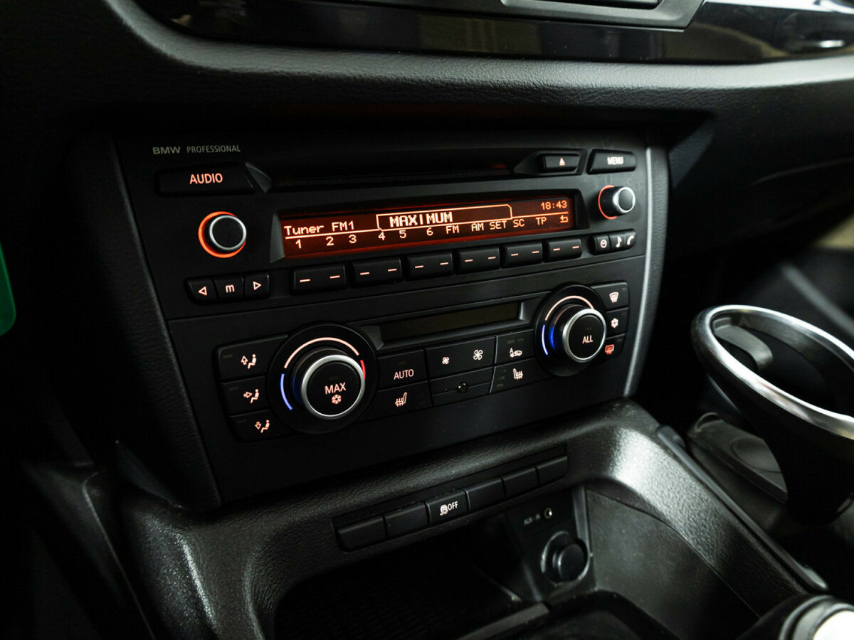 Купить BMW X1 с пробегом. Фото: #14